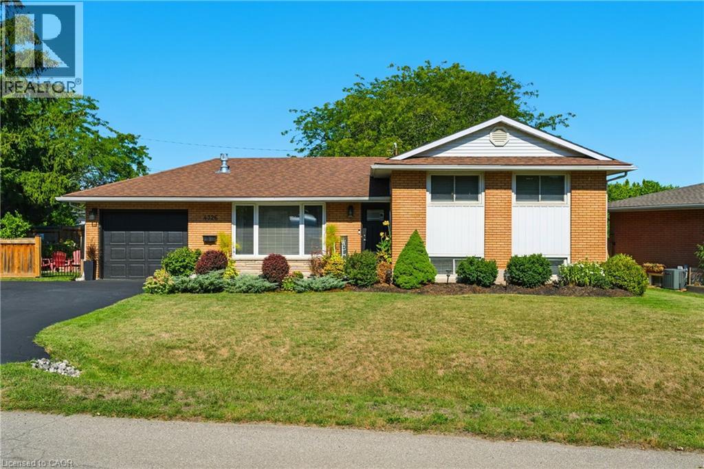4326 Hillview Dr, Beamsville, ON L3J 0H8