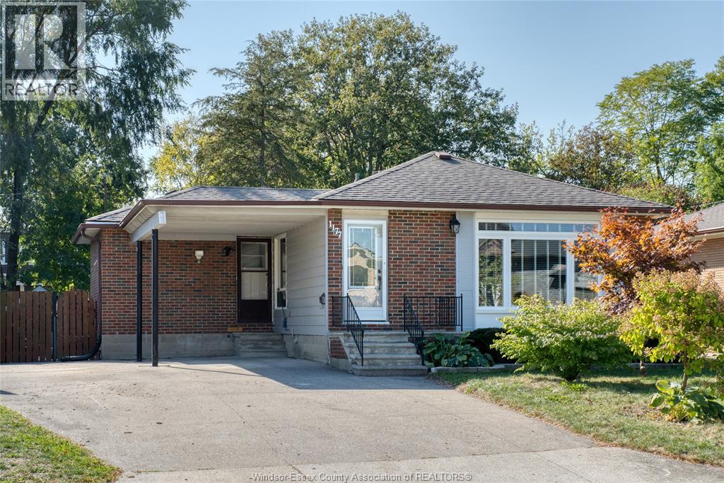 1177 Eastlawn Ave, Windsor, ON N8S 3J1