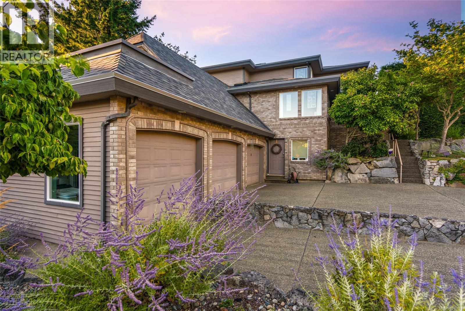 3383 Rockhampton Rd, Nanoose Bay, BC V9P 9H4