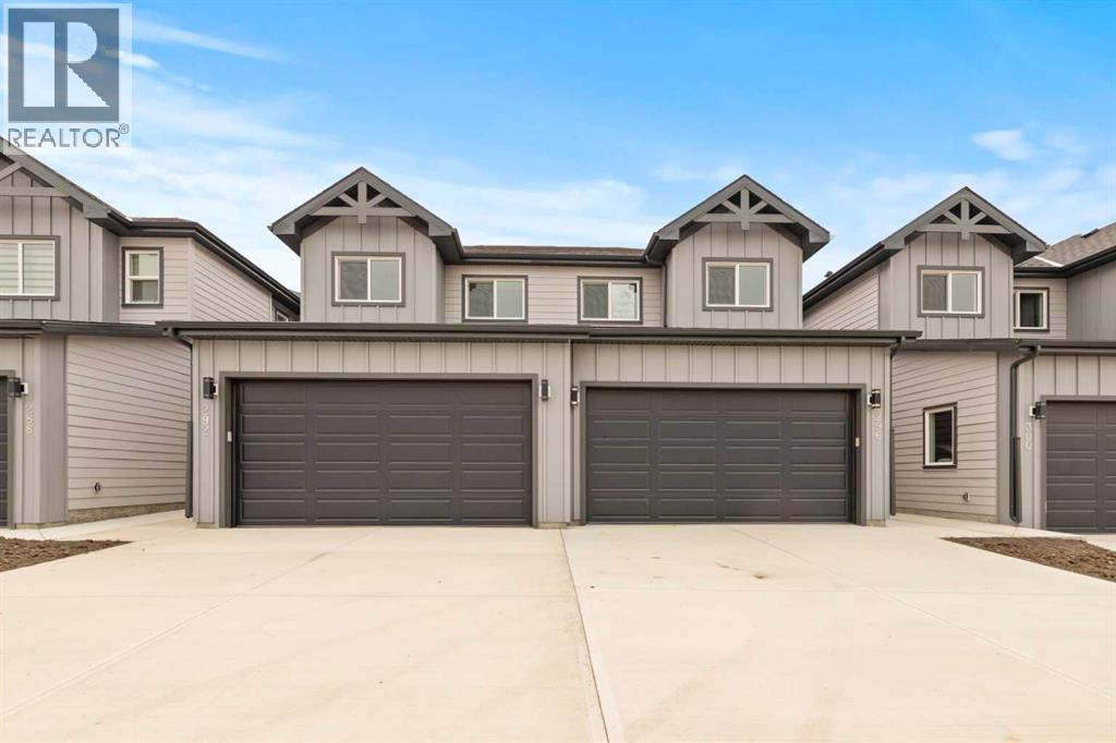 292 Waterford Way, Chestermere, AB T1X 2Z9