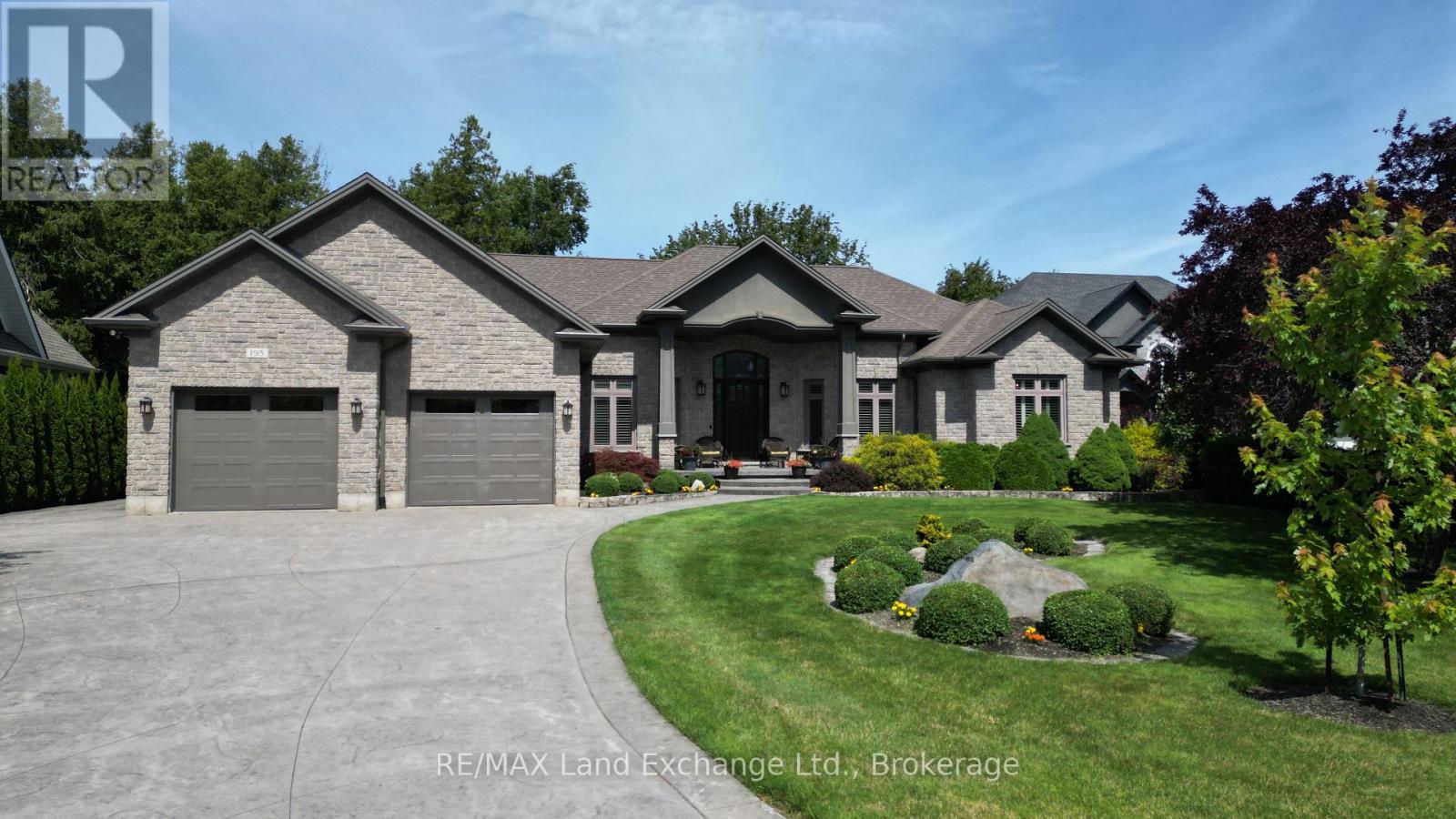 195 Birchwood Ave, Kincardine, ON N0G 2T0