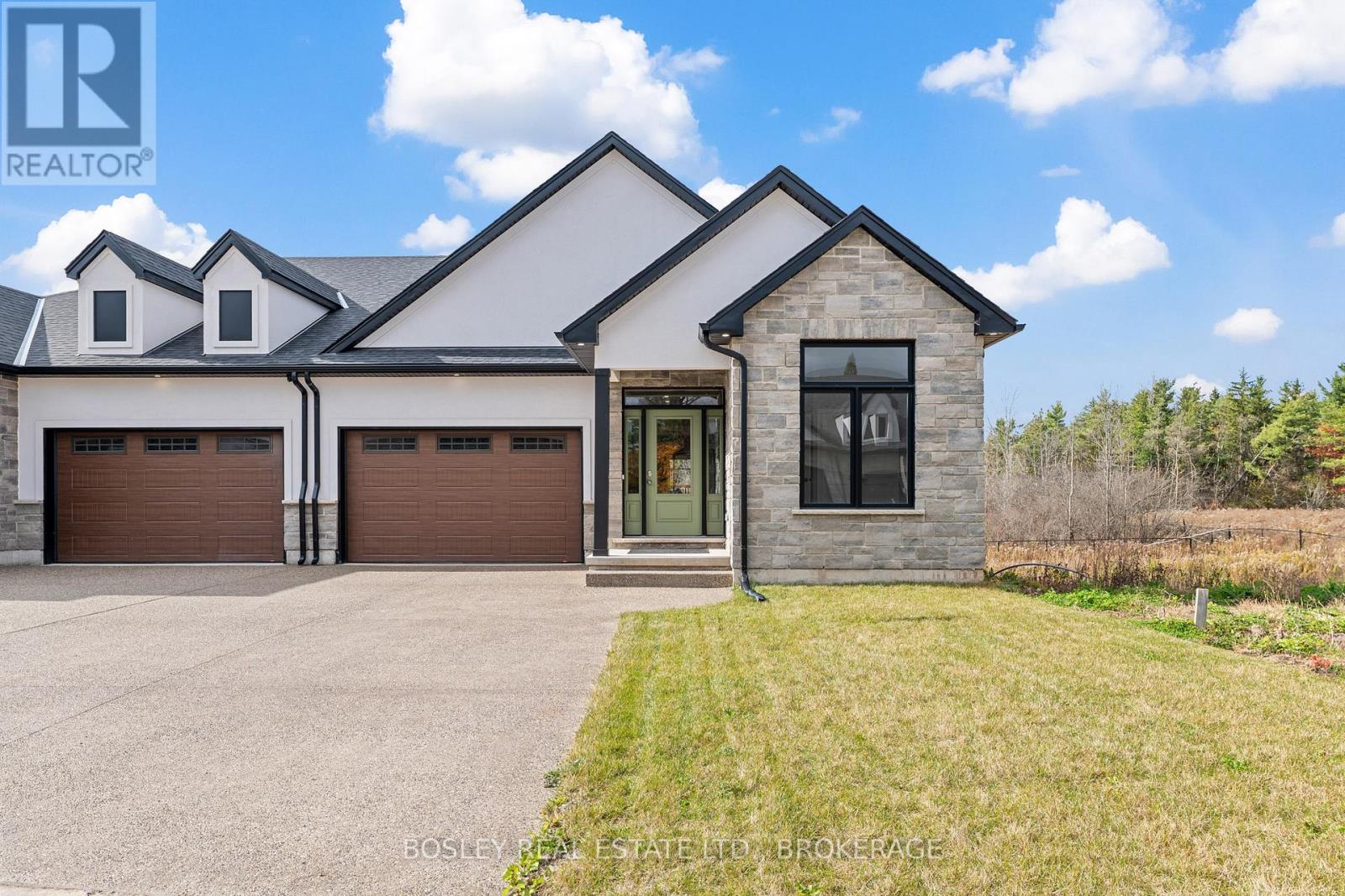 503 Royal Ridge Dr, Fort Erie, ON L0S 1N0