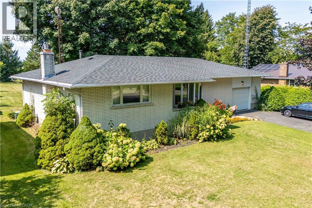 1095 Cockshutt Rd, Renton, ON N3Y 4K4
