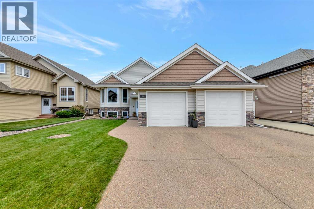 54 Avenueclose Unit 1607 Avenue Close, Lloydminster, AB T9V 2J9