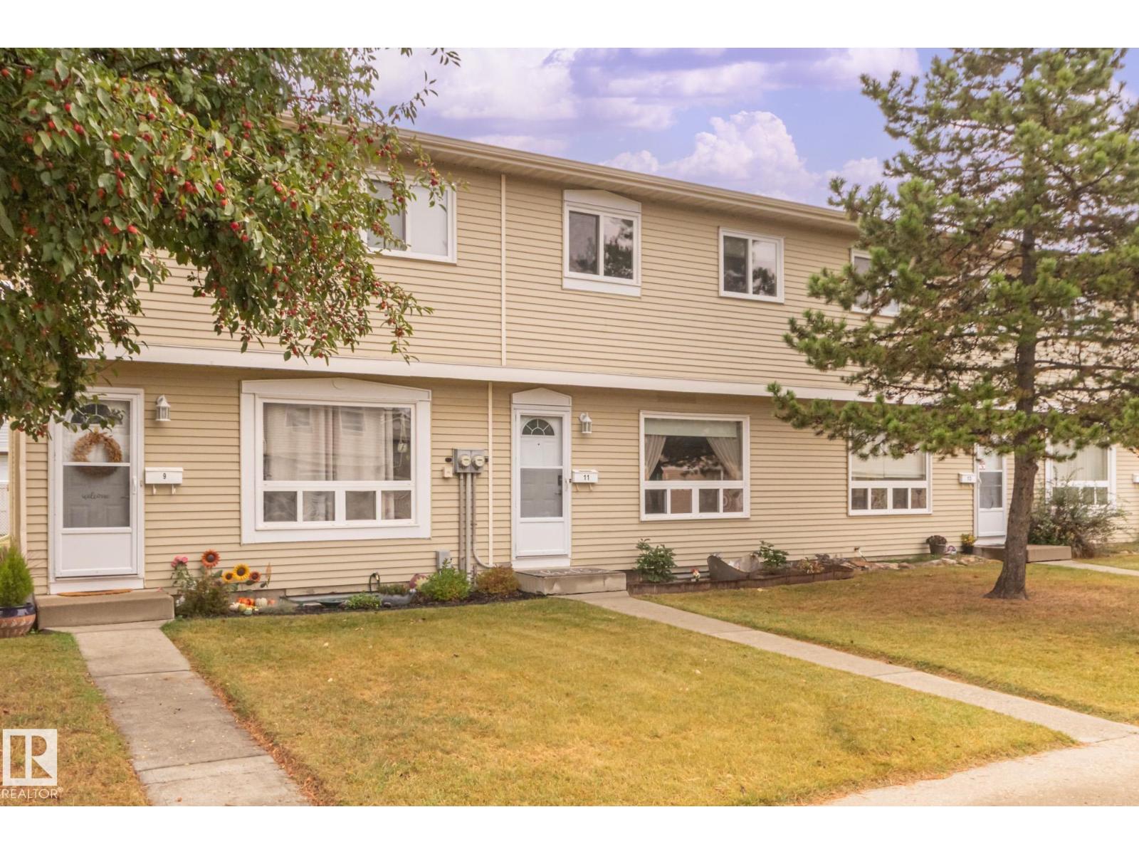 2131 Oak St Unit 11, Sherwood Park, AB T8A 4W9