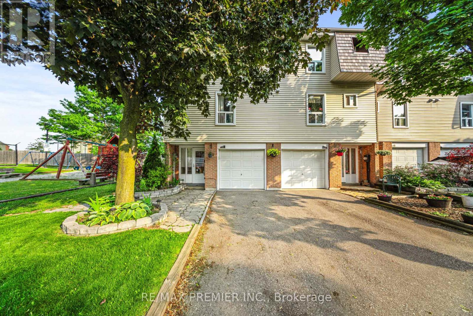 120 Ellerslie Rd, Brampton, ON L6T 4C3