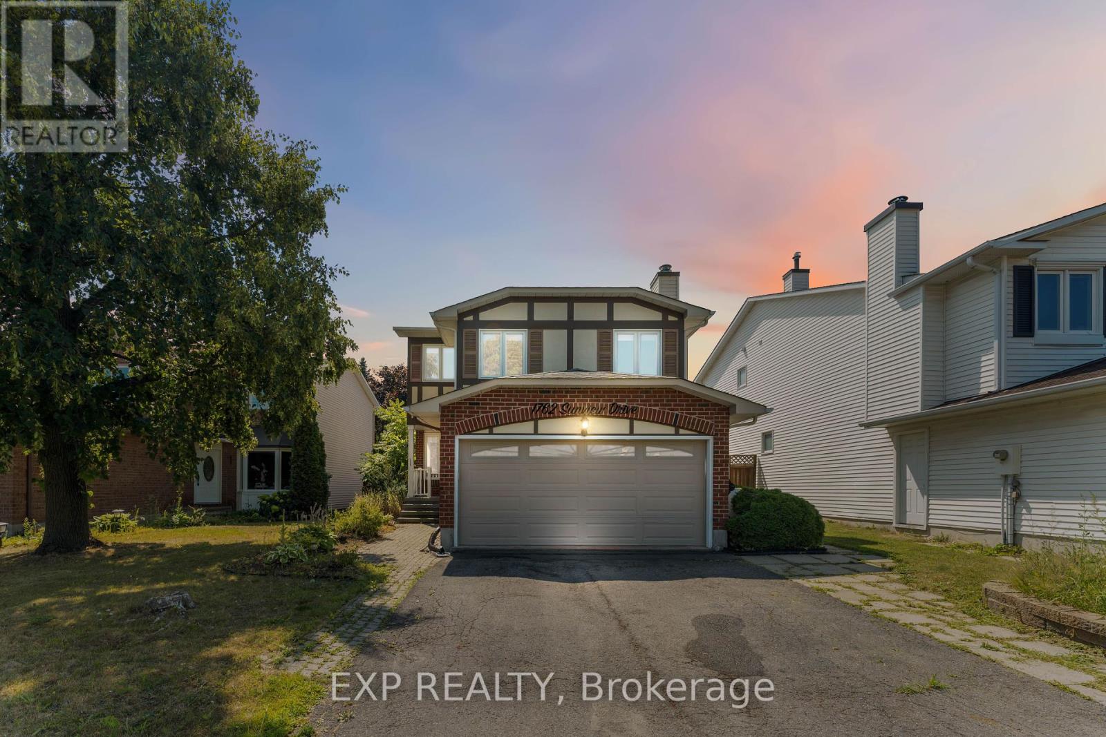 1762 Sunview Dr, Ottawa, ON K1C 5B2