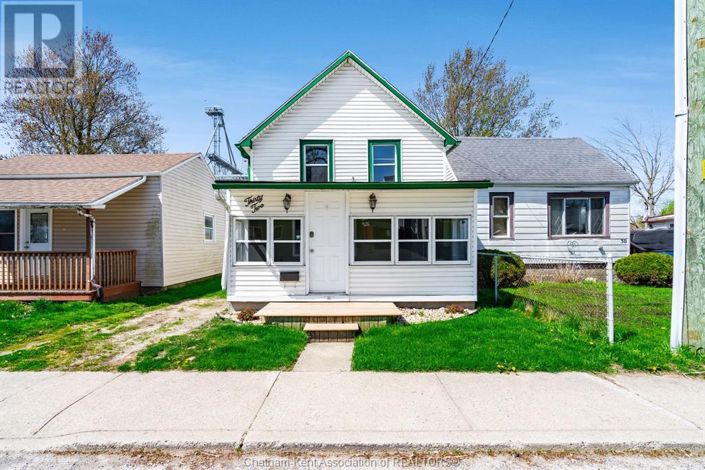 32 Degge St, Chatham-Kent, ON N7M 4X2