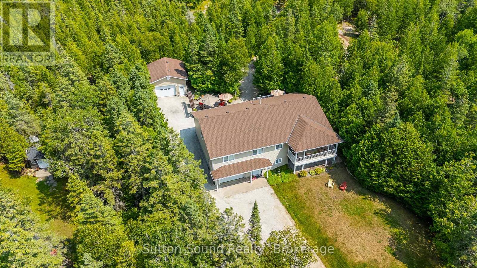 1215 Sunset Dr, South Bruce Peninsula, ON N0H 2T0