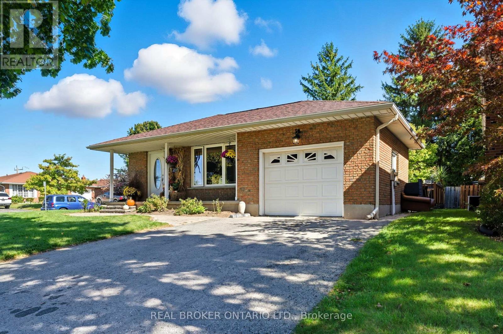 39 Carriage Rd, Norfolk Simcoe, ON N3Y 4Y3