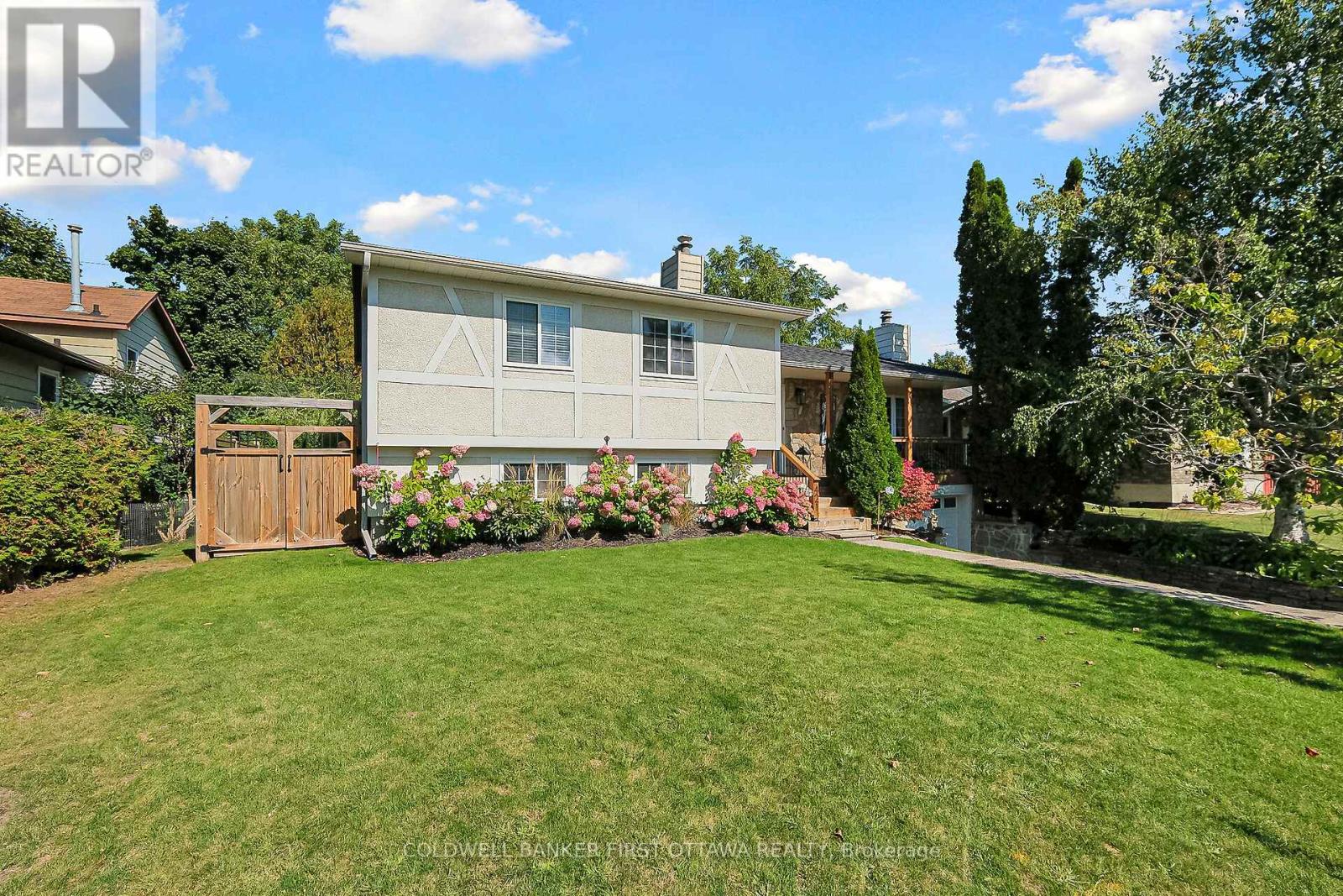 421 Ferrill Cres, Carleton Place, ON K7C 3V4