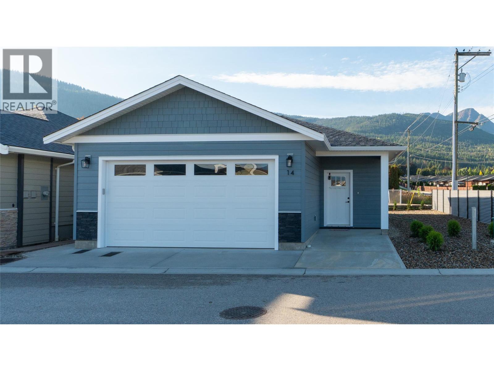 1330 10 Street Sw Unit 14, Salmon Arm, BC V1E 1T2