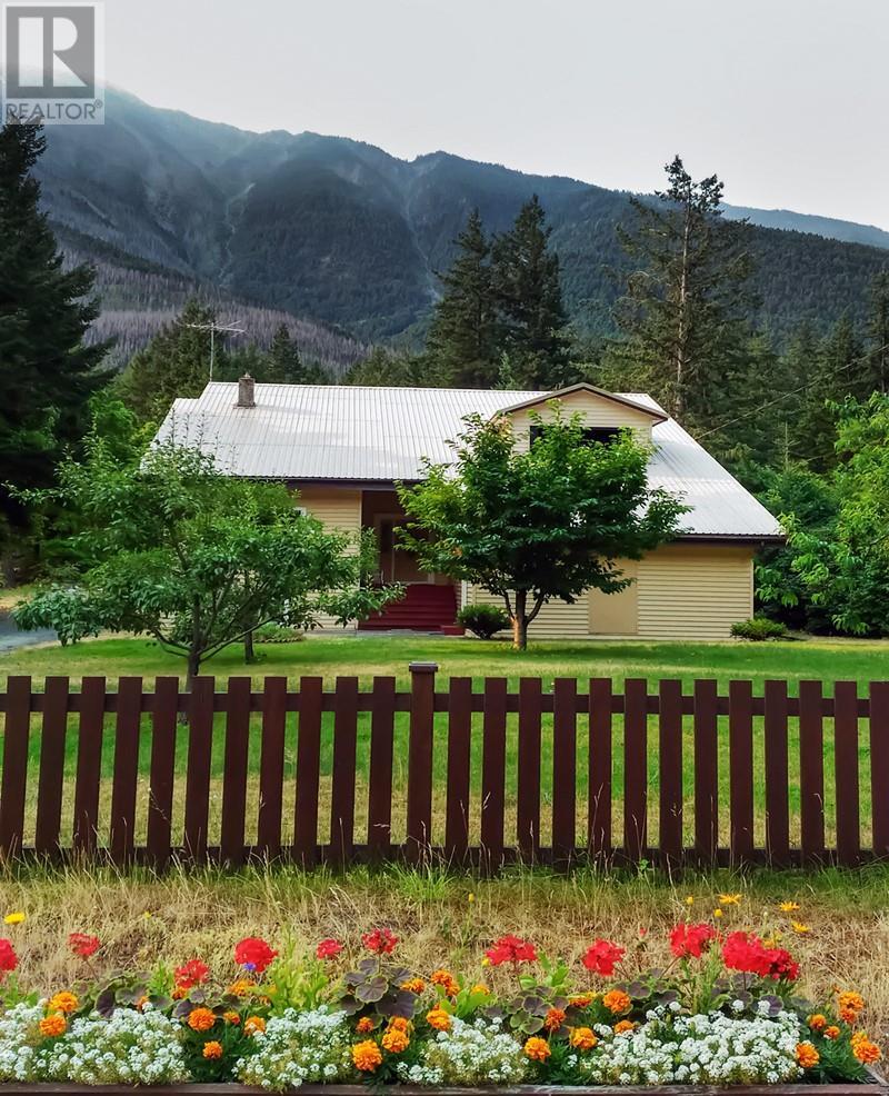 6890 Seton Portage Rd, Lillooet, BC V0N 3B0