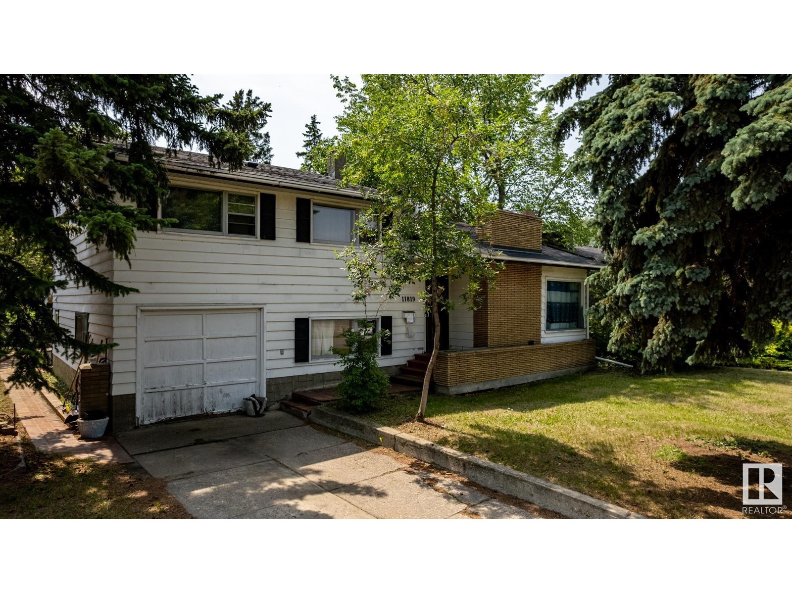 87 Av Nw Unit 11819, Edmonton, AB T6G 0Y5
