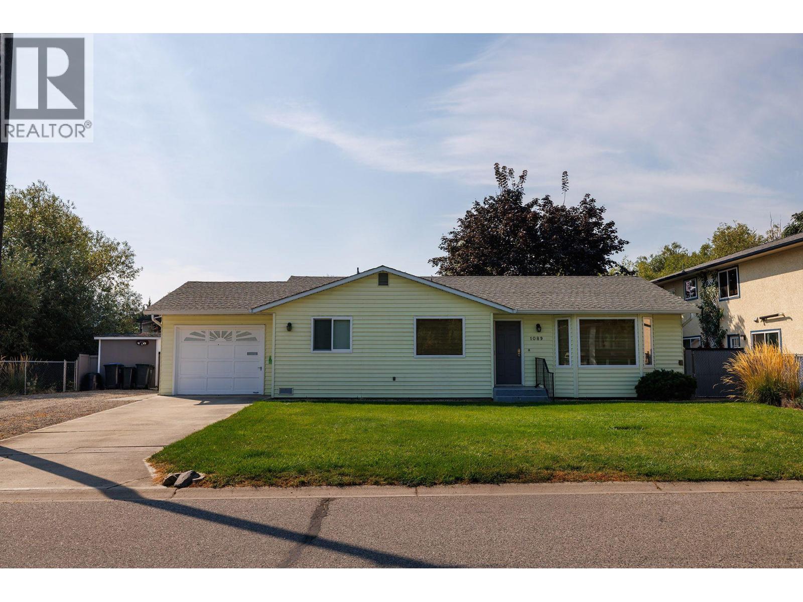 1089 Quesnel Rd, Kelowna, BC V1Y 3J4