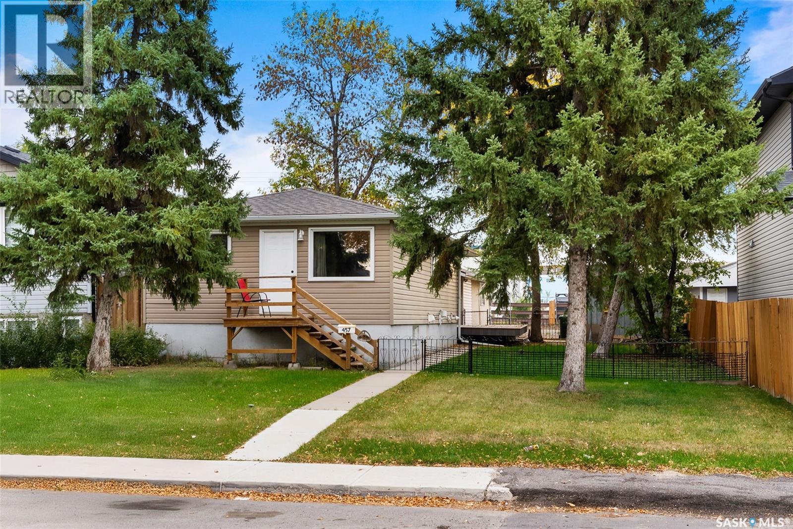 457 Montreal St, Regina, SK S4R 1L4