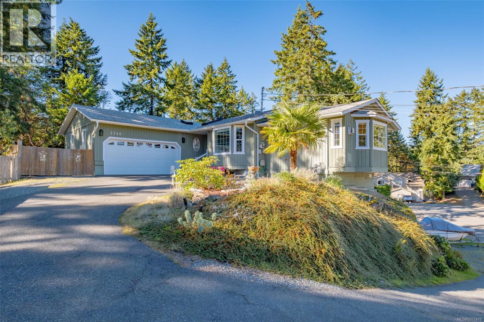 3740 Elworthy Pl, Nanaimo, BC V9T 5W3