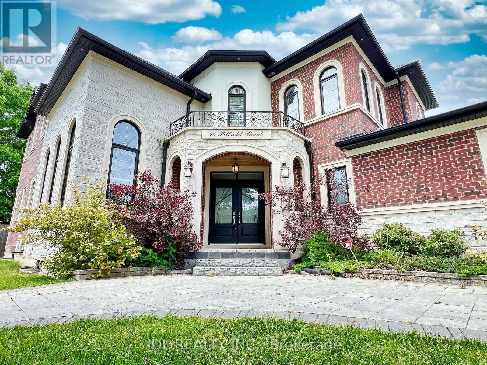 90 Pitfield Rd, Toronto Agincourt South-malvern West, ON M1S 1Y4