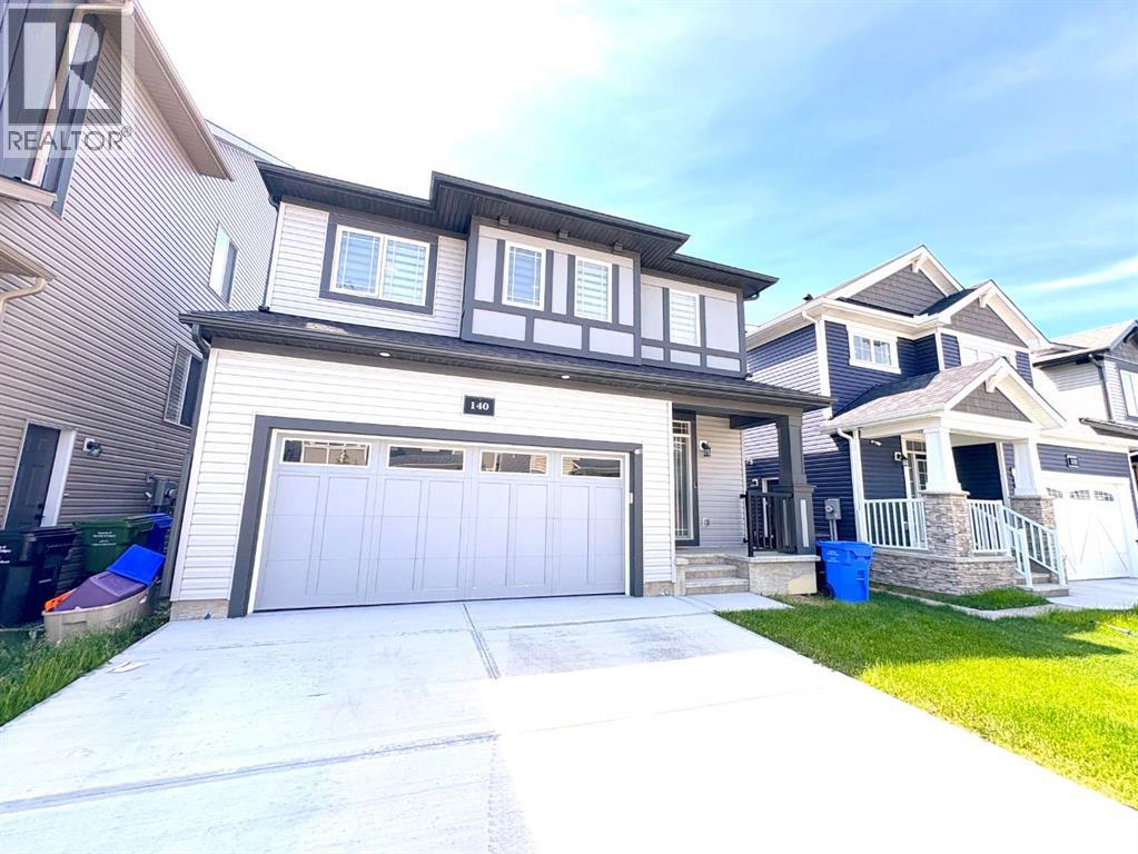 140 Carringham Rd NW, Calgary, AB T3P 1V3