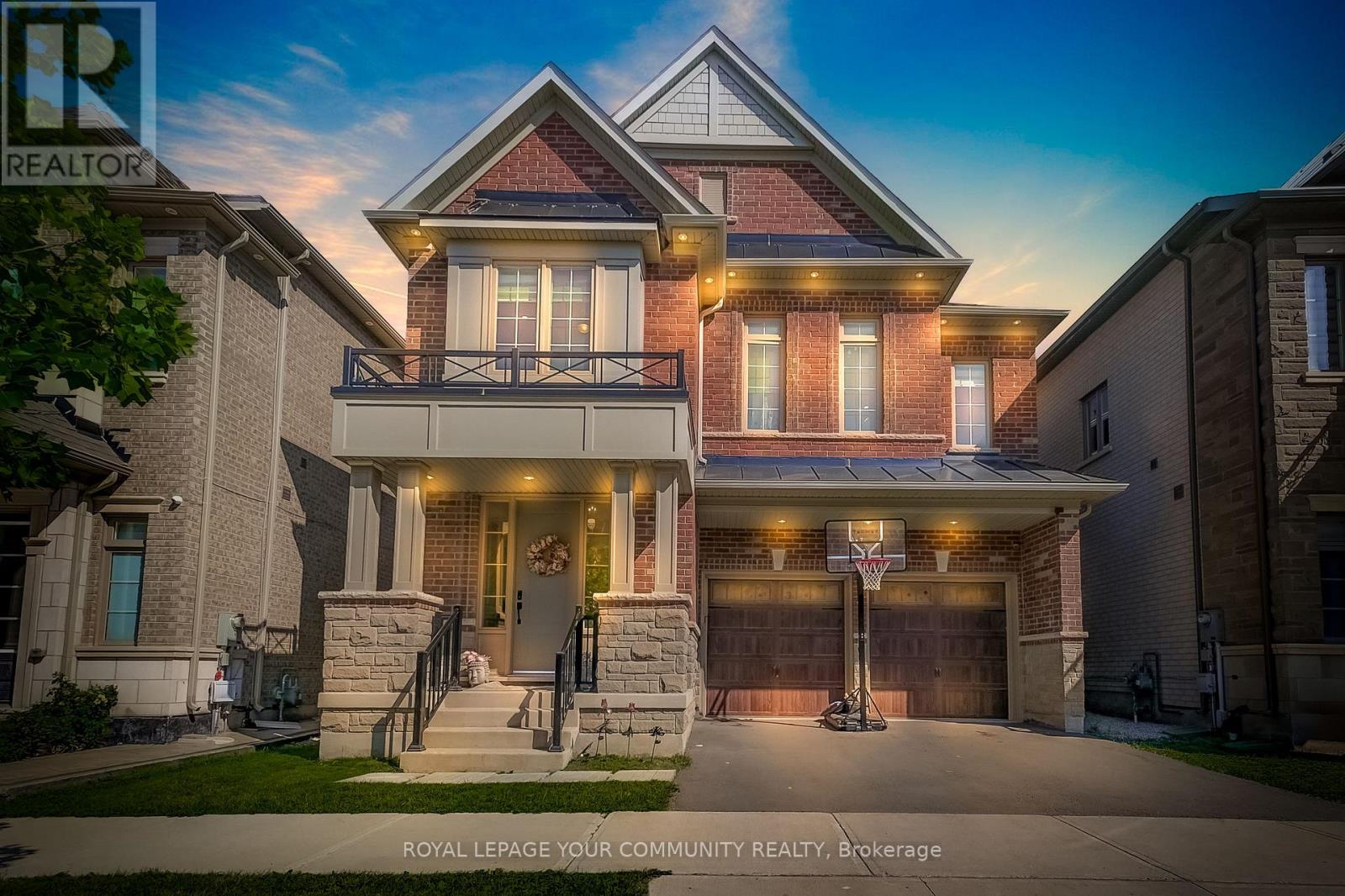 30 Marvin Ave, Oakville, ON L6H 0Z8