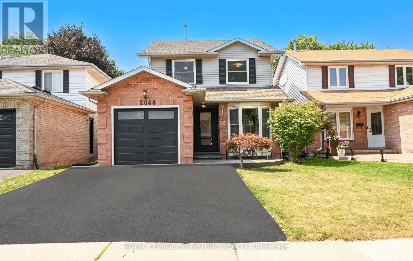 2048 Chrisdon Rd, Burlington, ON L7M 3W9