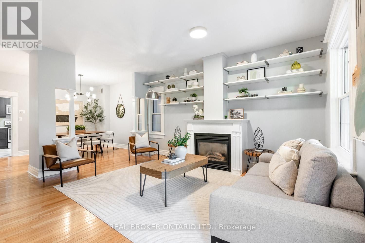 115 Bellhaven Rd, Toronto, ON M4L 3J9