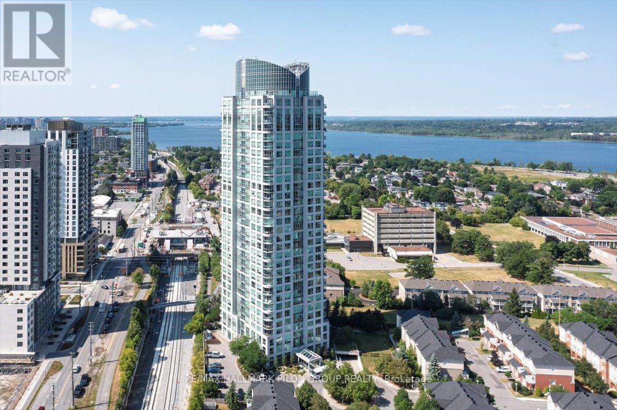 3203 38 Metropole Private, Ottawa, ON K1Z 1E9