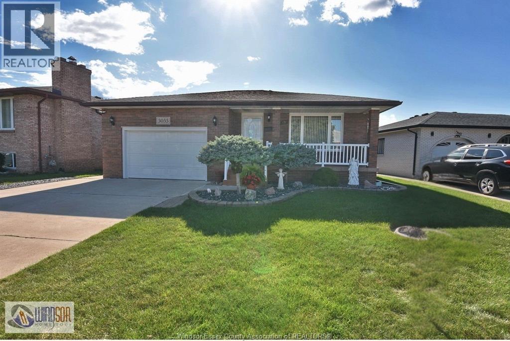 3053 Fazio, Windsor, ON N9E 4C3