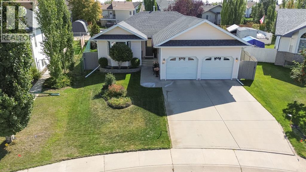 96 Lamont Close, Red Deer, AB T4R 2R6