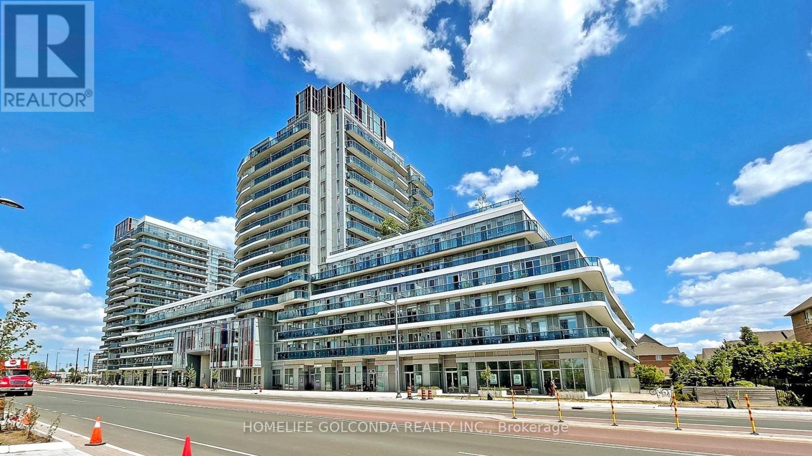 334 9471 Yonge St E, Richmond Hill Observatory, ON L4C 1V4