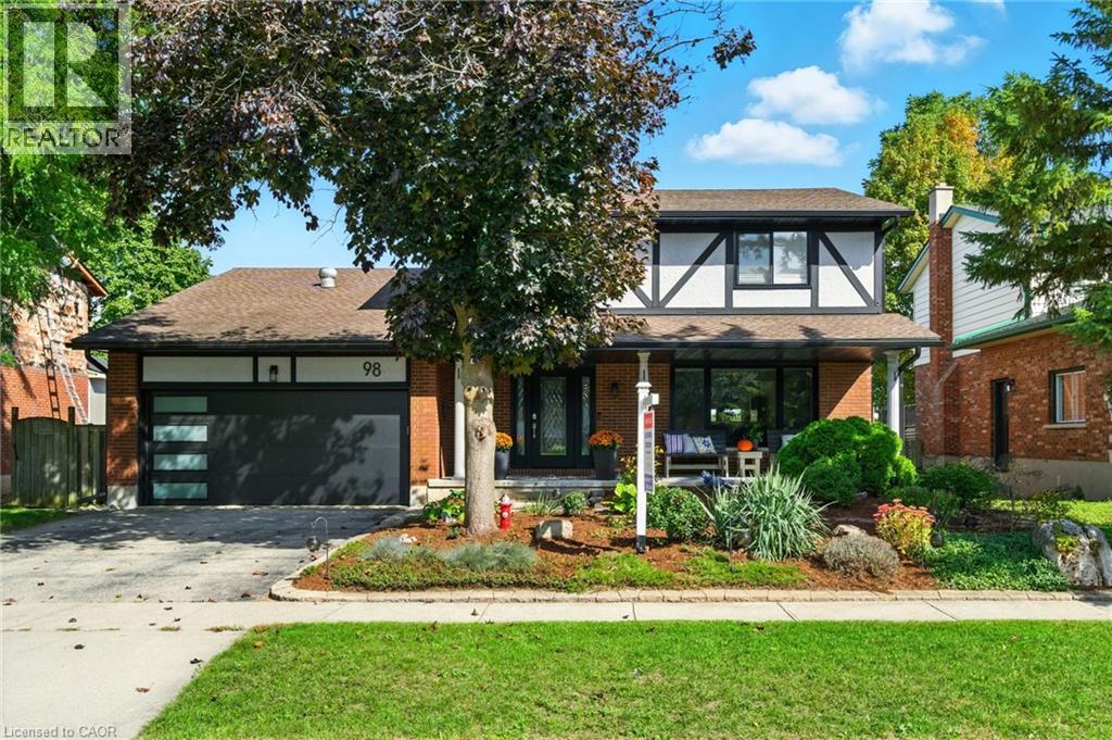 98 Esther Ave, Cambridge, ON N1S 4L6