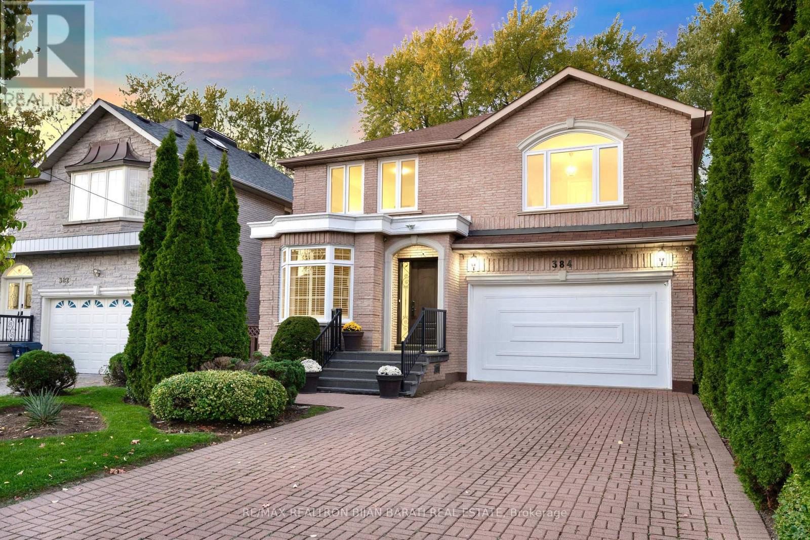 384 Hillcrest Ave, Toronto, ON M2N 3R1