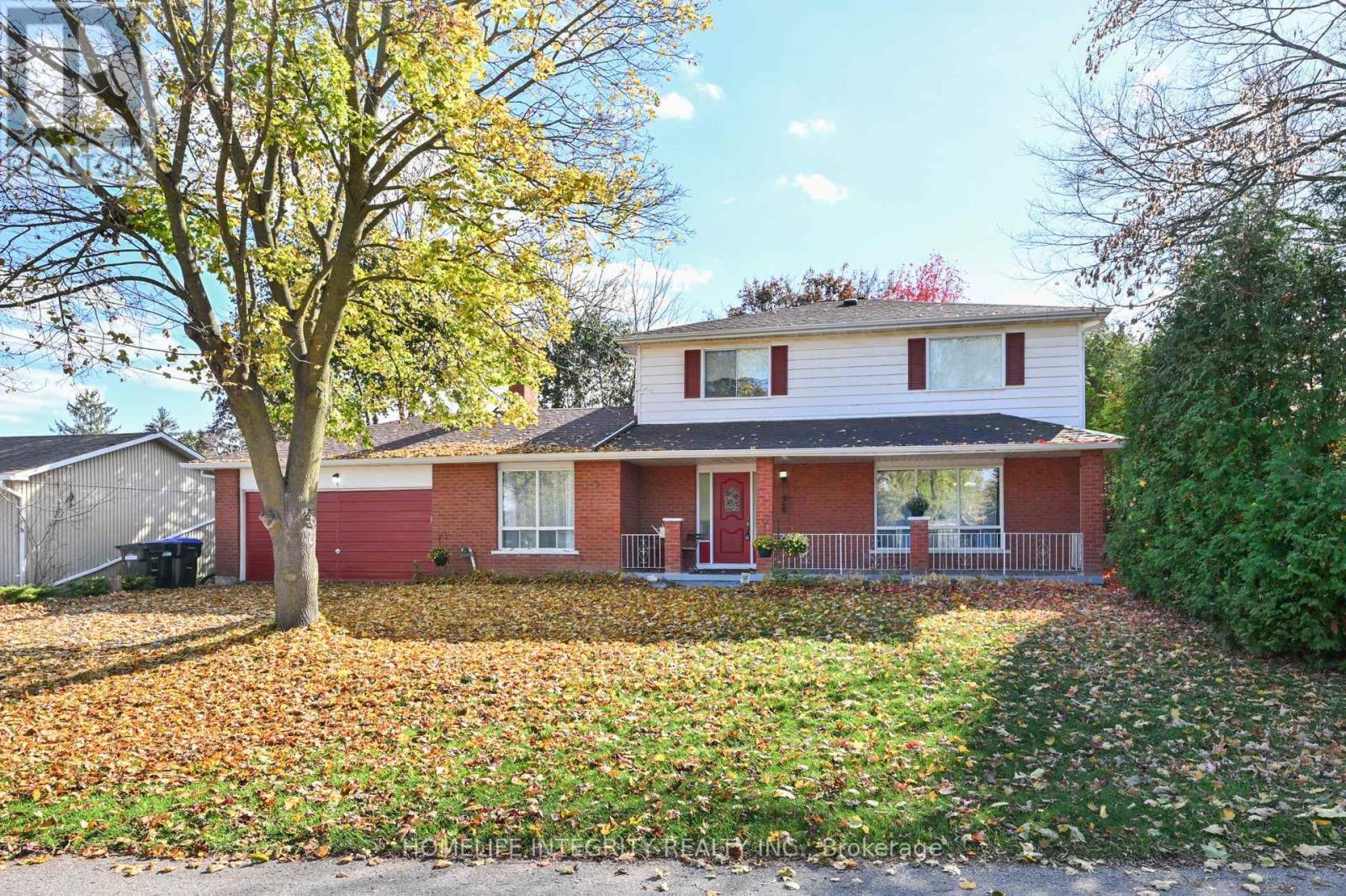 9 Greenaway St, New Tecumseth, ON L0G 1W0