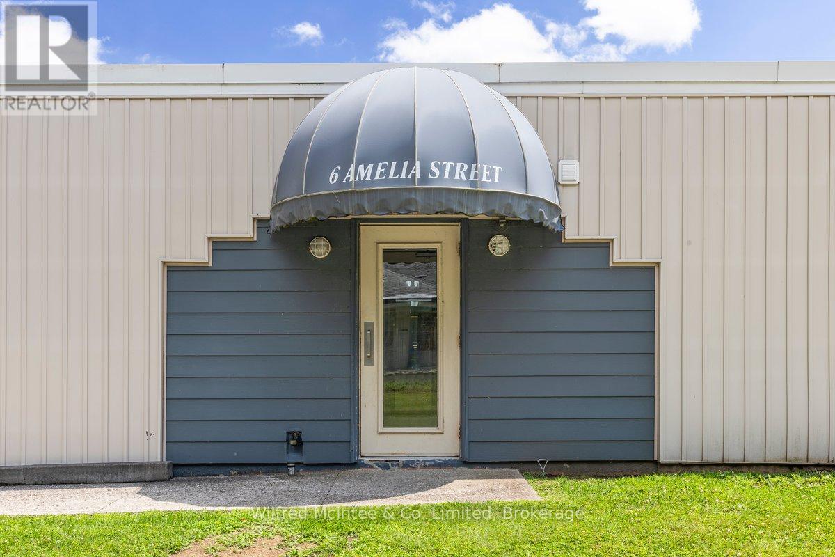 6 Amelia St, Brockton, ON N0G 2V0