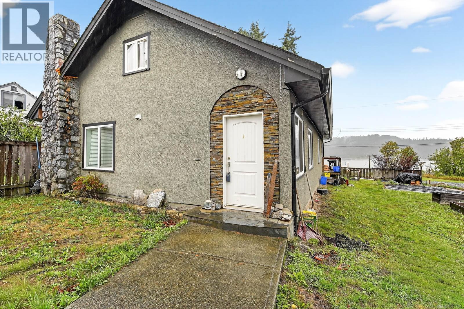 2968-2972 Kingsway Ave, Port Alberni, BC V9Y 1X6