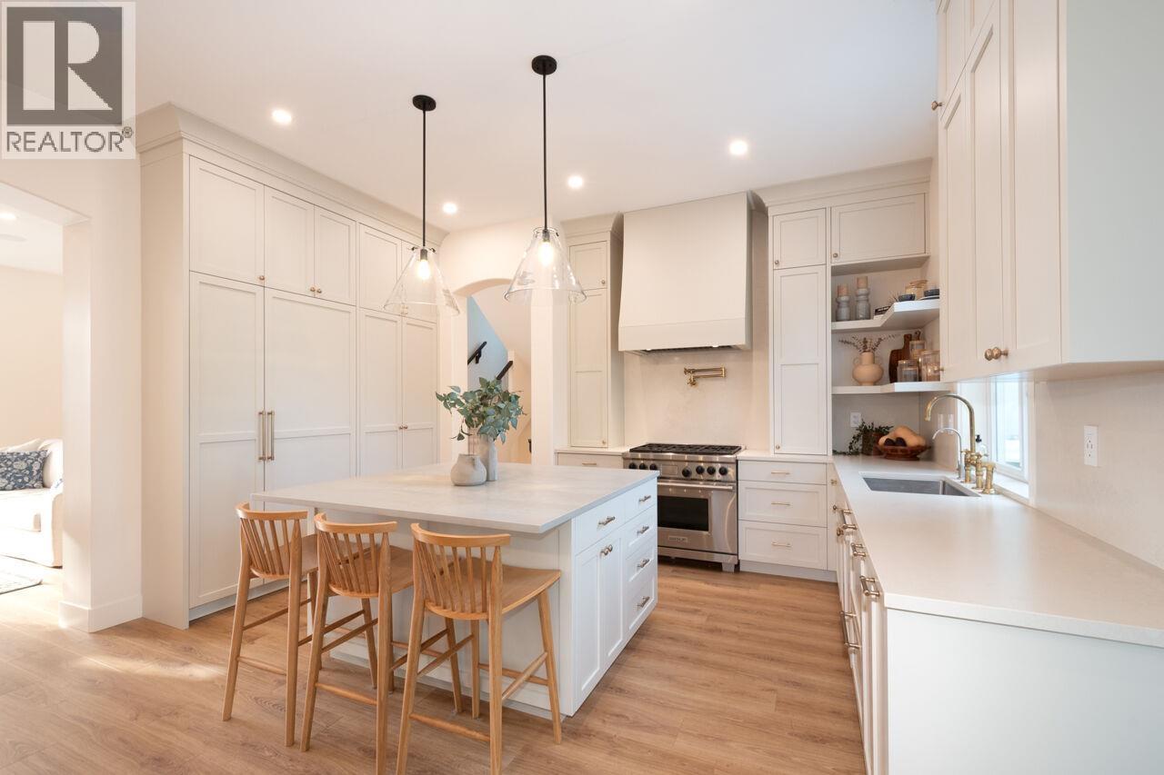 1345 Soball St, Coquitlam, BC V3E 0B8
