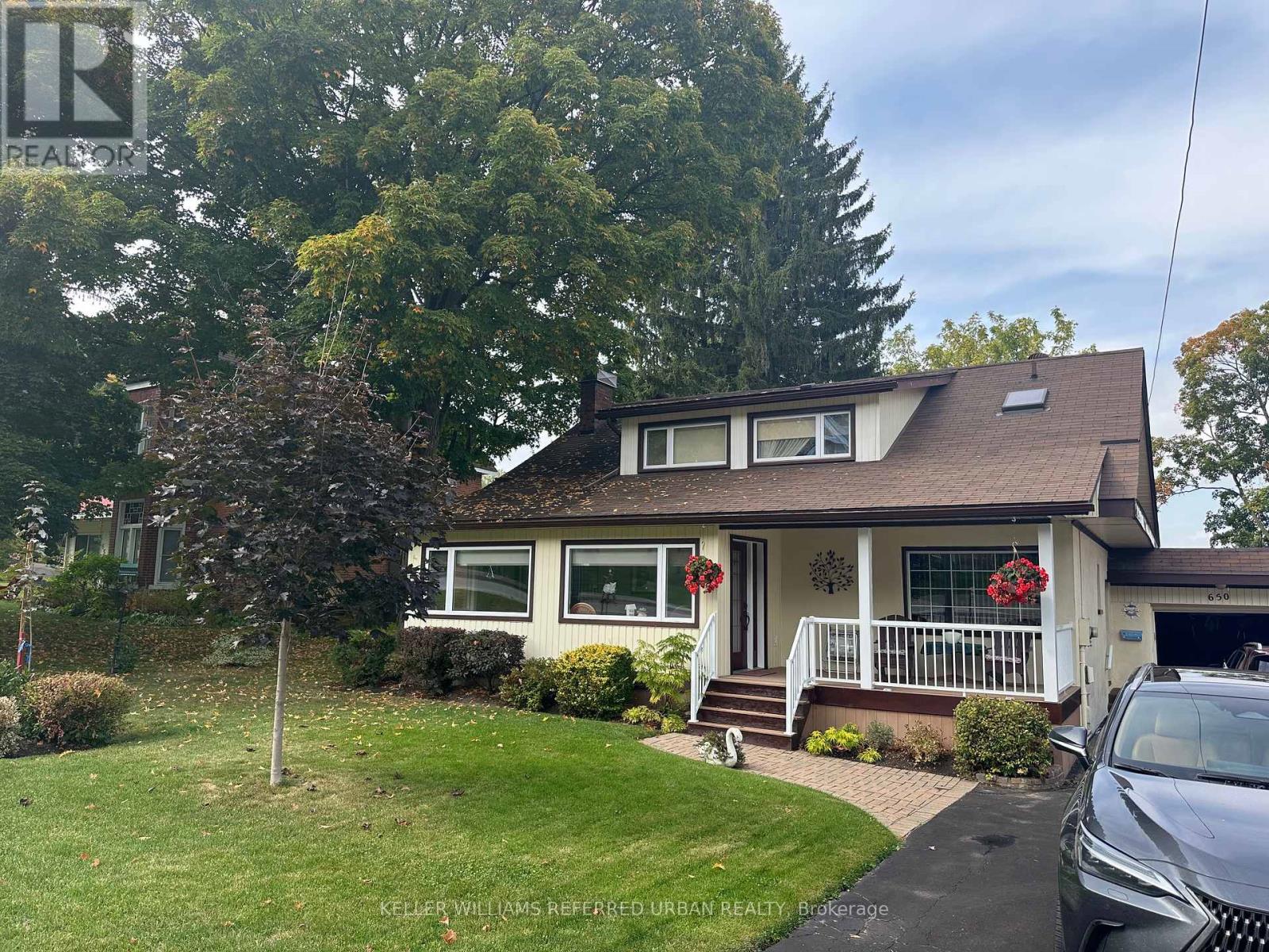 650 Hugel Ave, Midland, ON L4R 1W7