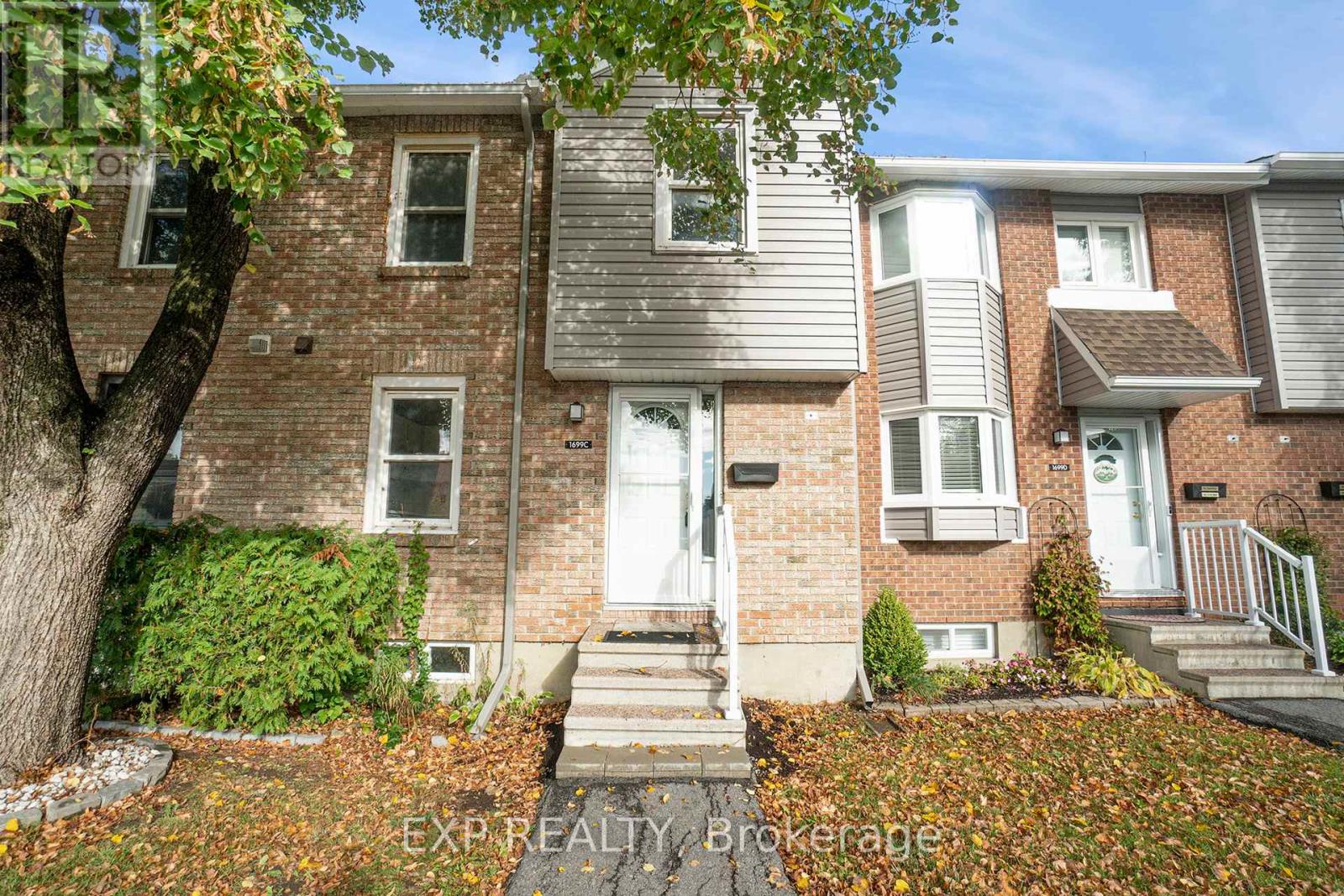 1699 Lamoureux Drive #c, Ottawa, ON K1E 2N3
