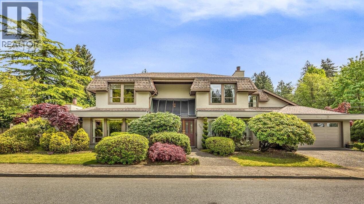 735 Sprice Ave, Coquitlam, BC V3J 2P2