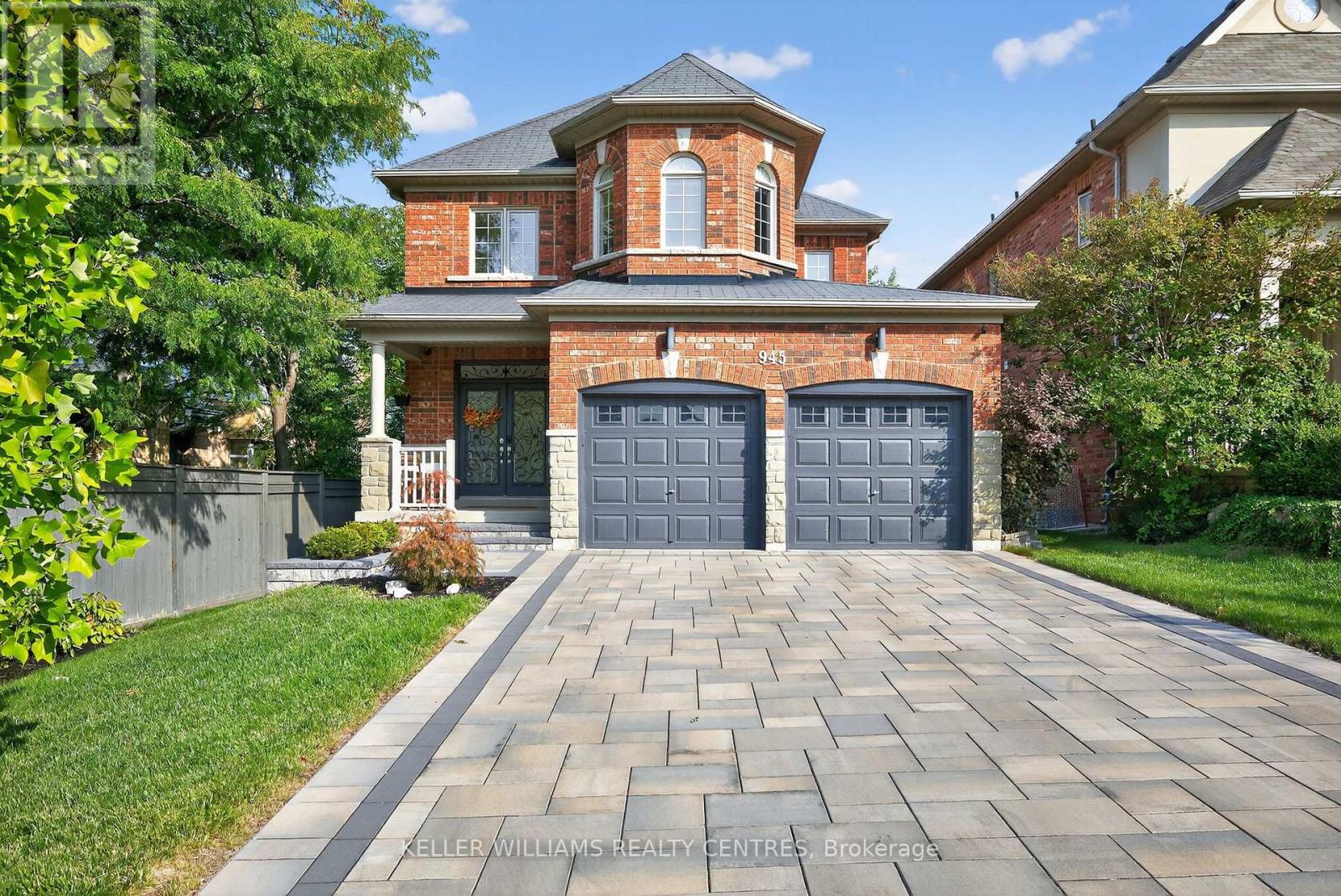 945 Nellie Little Cres, Newmarket, ON L3X 3E6