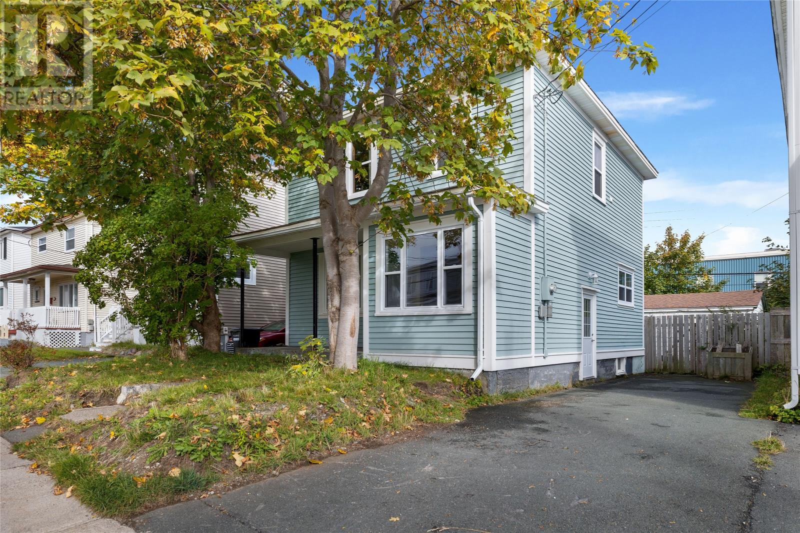 98 Campbell Ave, St. John's, NL A1E 2Z6