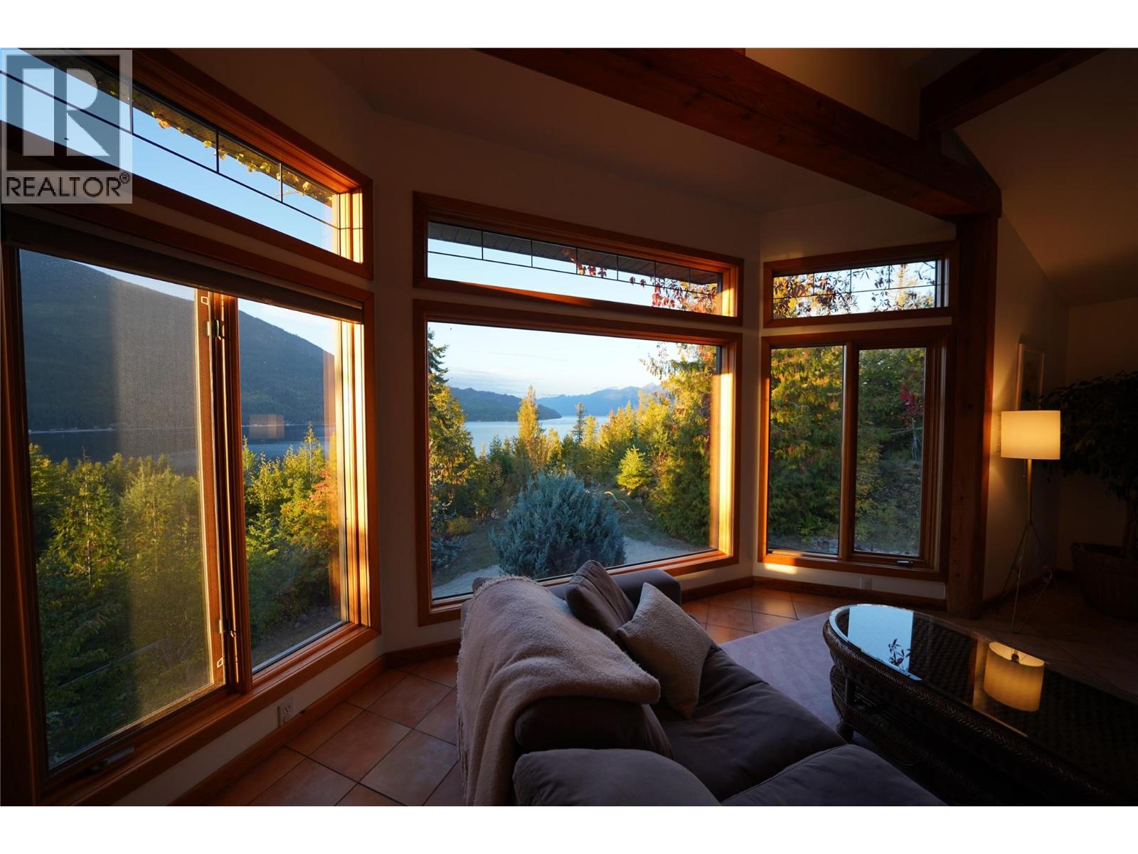 230 Rainbow Ridge Rd, Procter, BC V1L 0B7