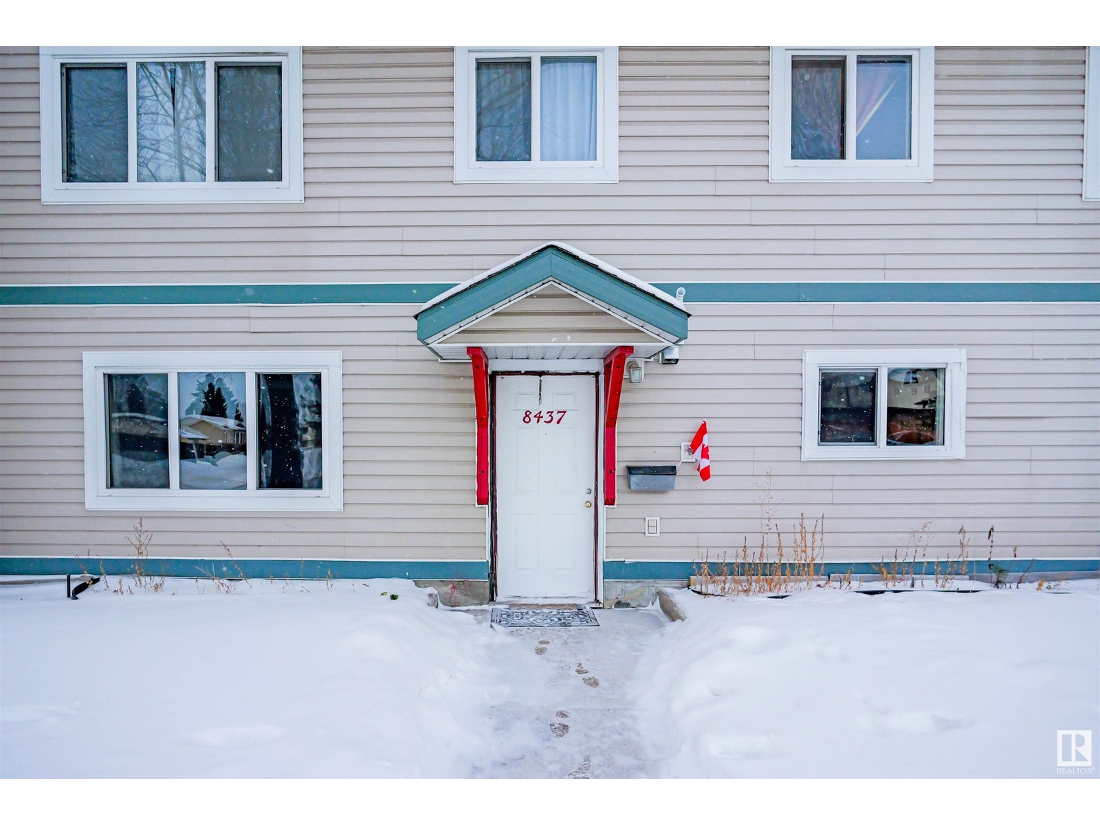 29 Av Nw Unit 8437, Edmonton, AB T6K 3M8