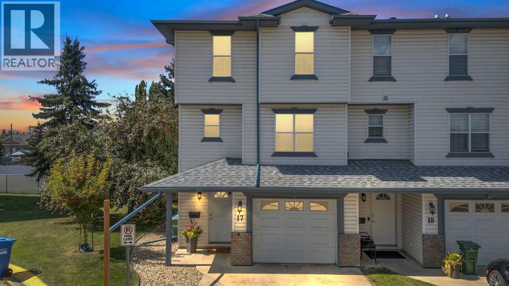 17 Kerry Wood Mews, Red Deer, AB T4N 7B8