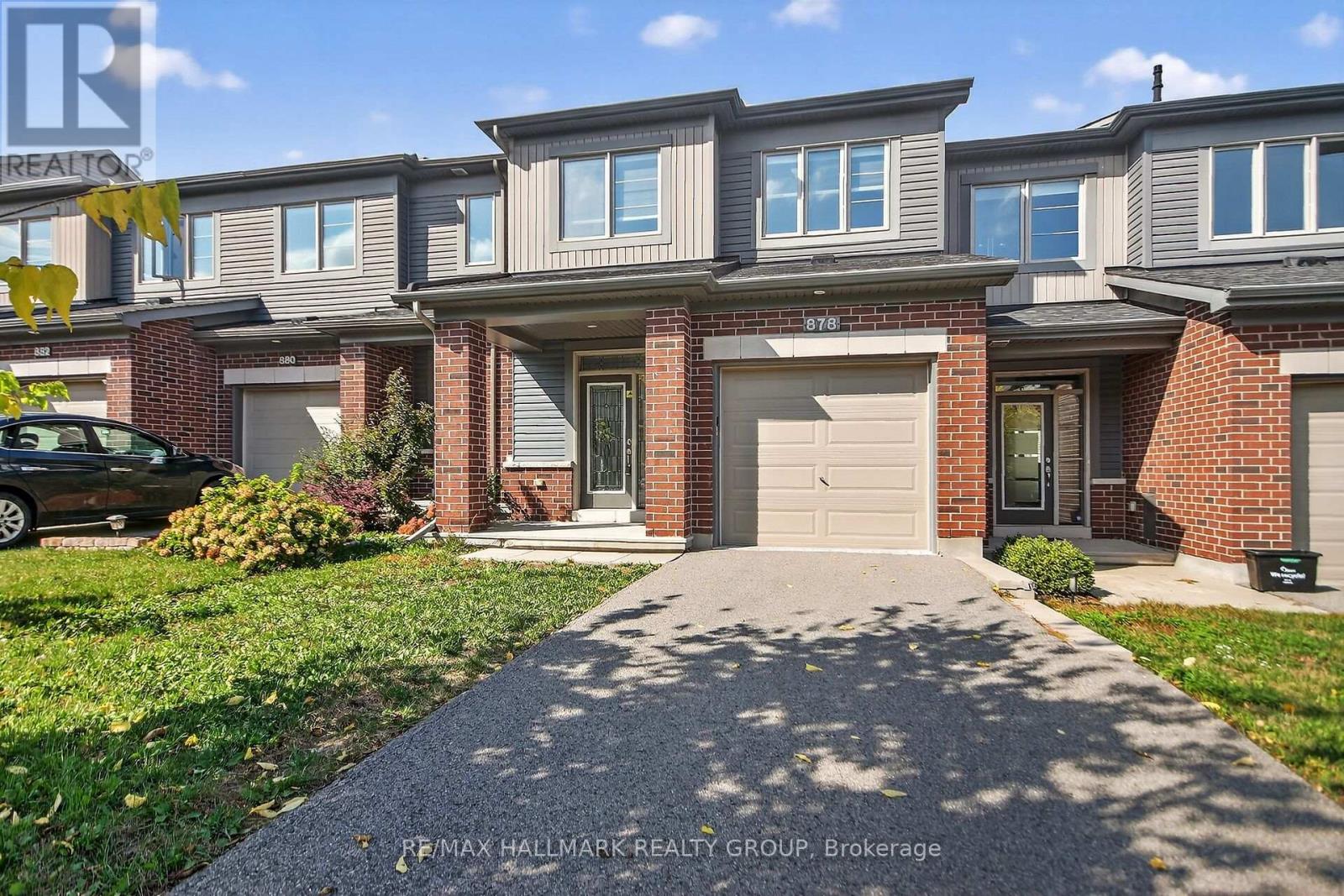 878 Kilbirnie Dr, Ottawa, ON K2J 6G5