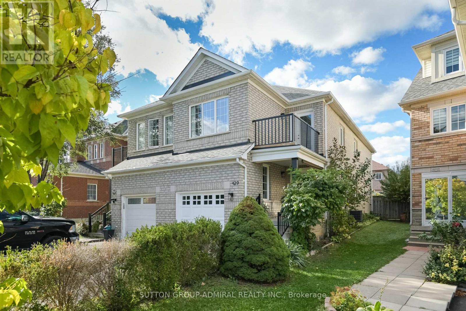 429 Stonetree Ct, Mississauga, ON L5B 4H3
