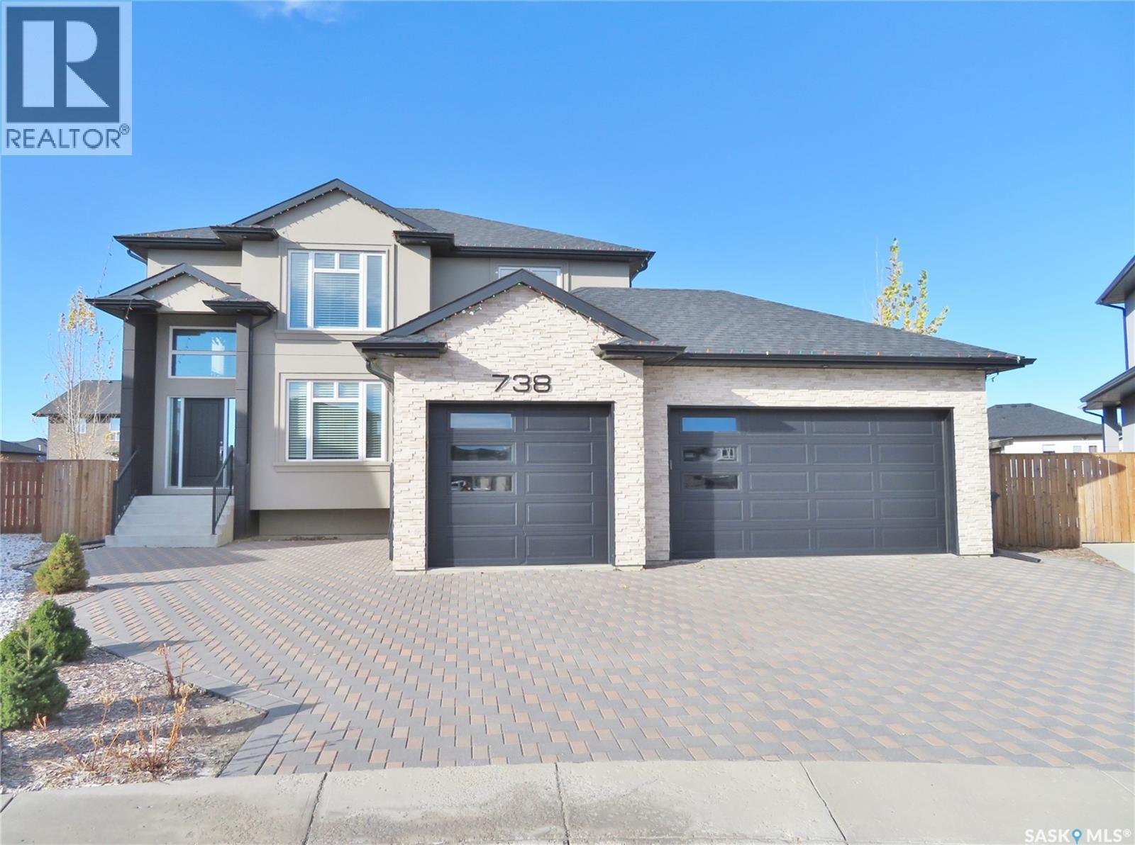 738 Pichler Cv, Saskatoon, SK S7V 0G2