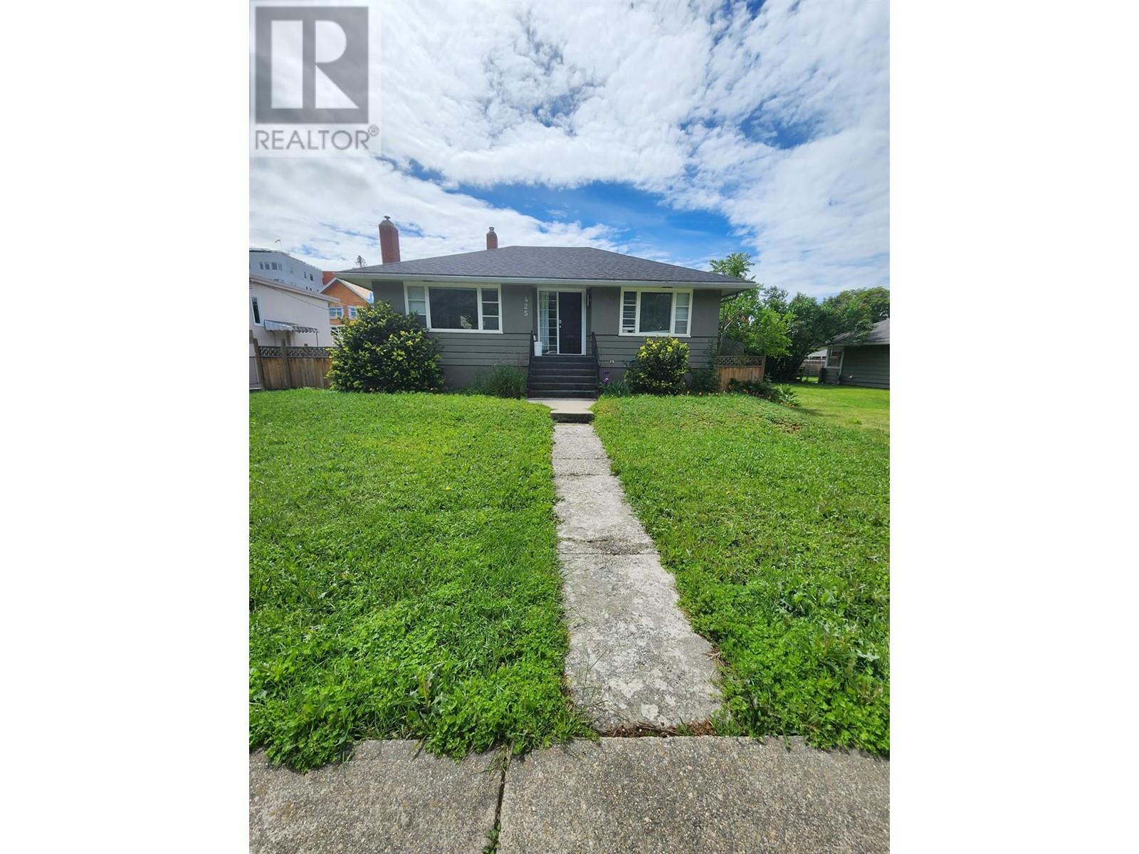 425 Glenwood Ave, Kelowna, BC V1Y 5L9