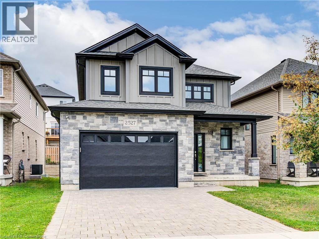2527 Holbrook Dr, London, ON N6M 0E8