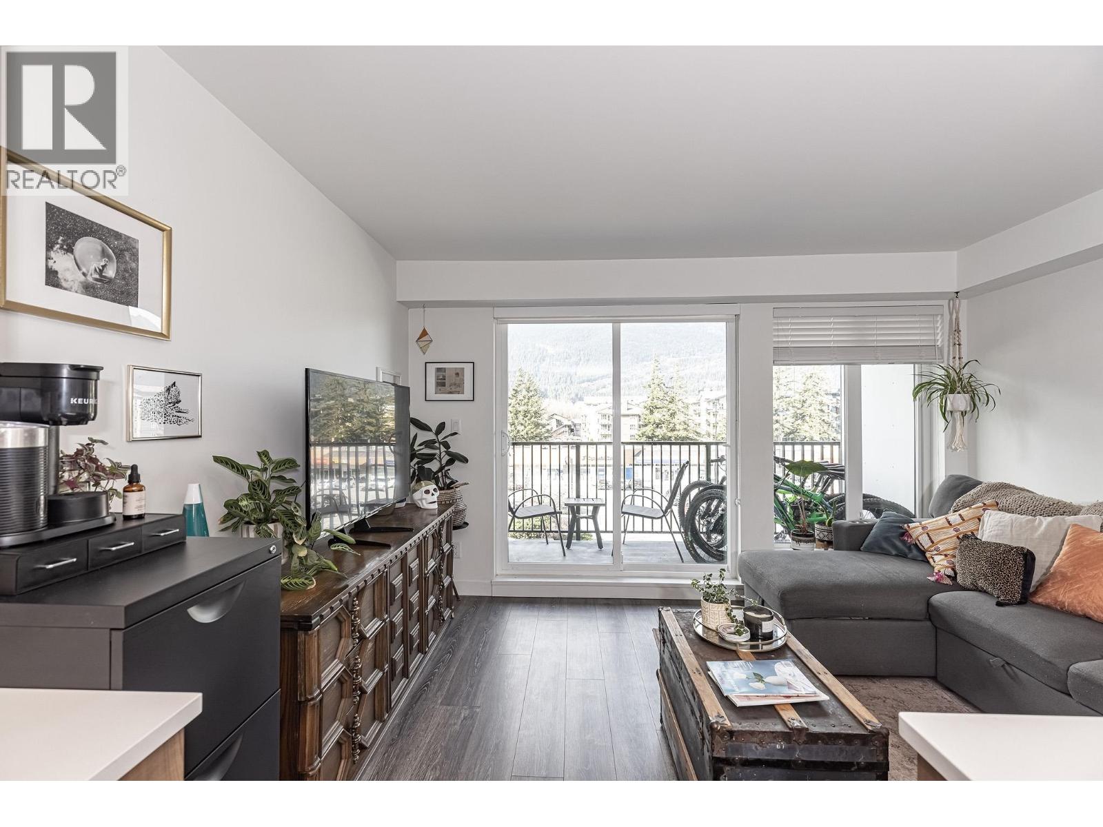 1365 Pemberton Avenue Unit 307, Squamish, BC V8B 1B7